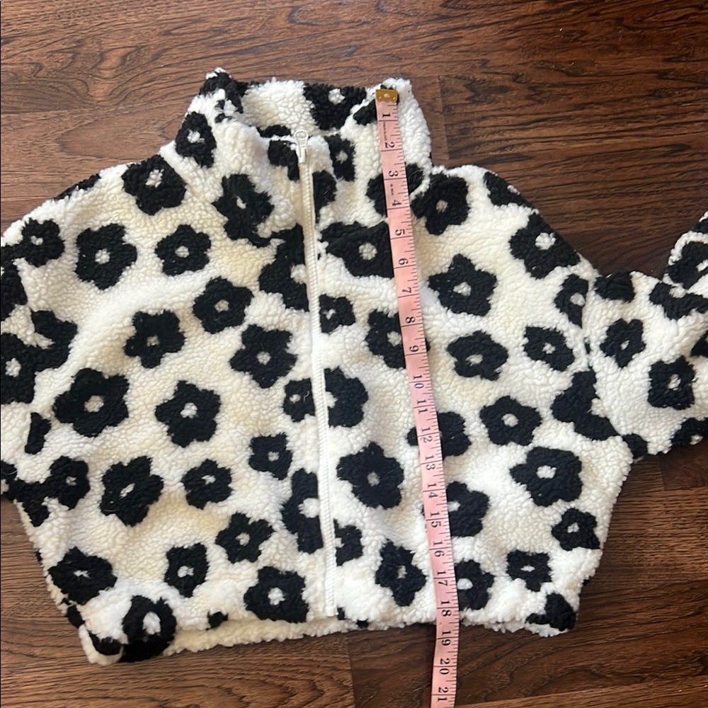 HYFVE Black and White Floral Short Push Jacket - Picture 6 of 9